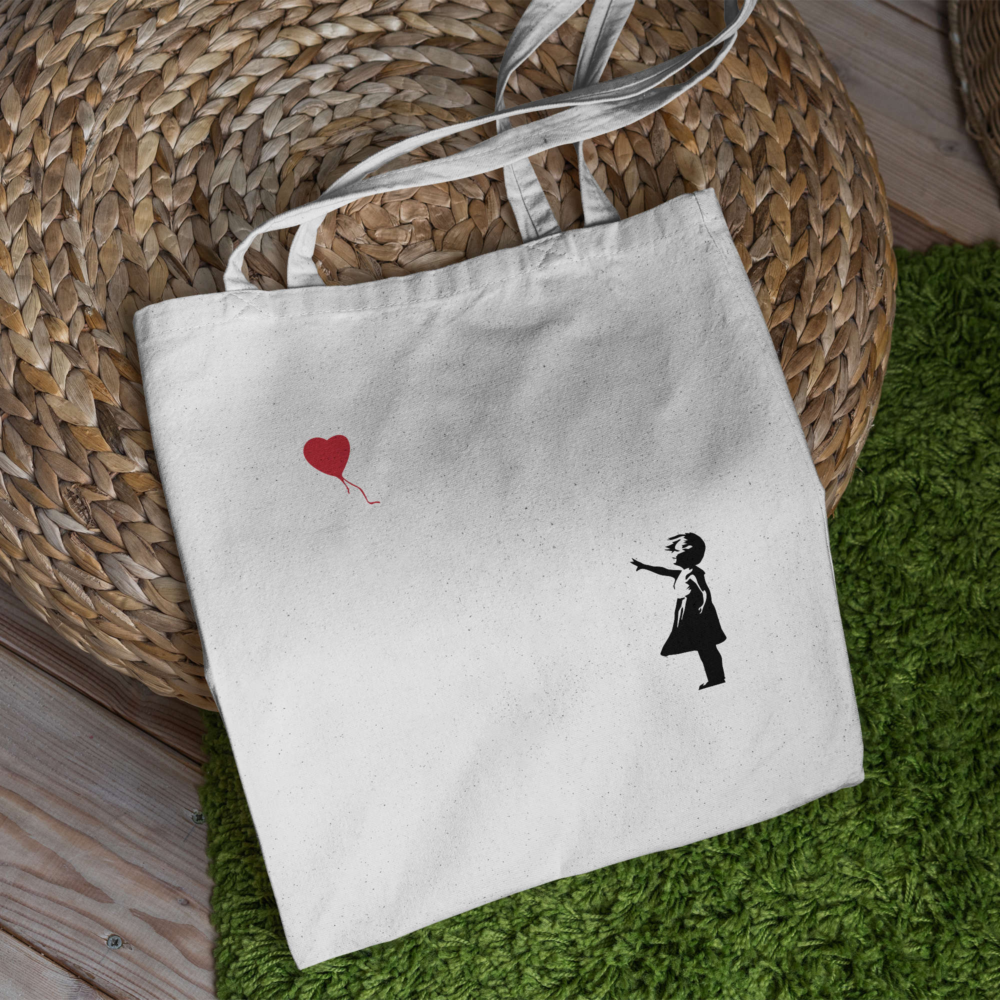minimalist-girl-heart-balloon-design (3)